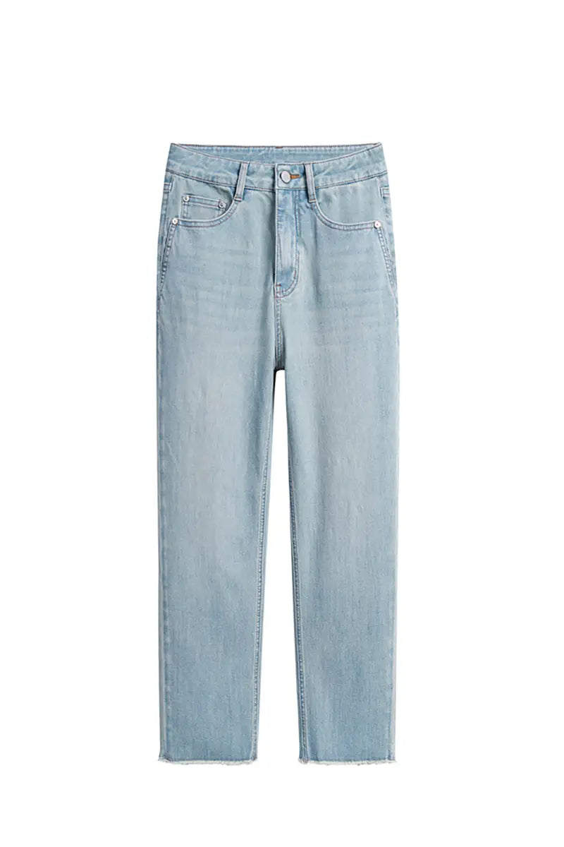 Effortlessly Elegant Garment with a Timeless Design