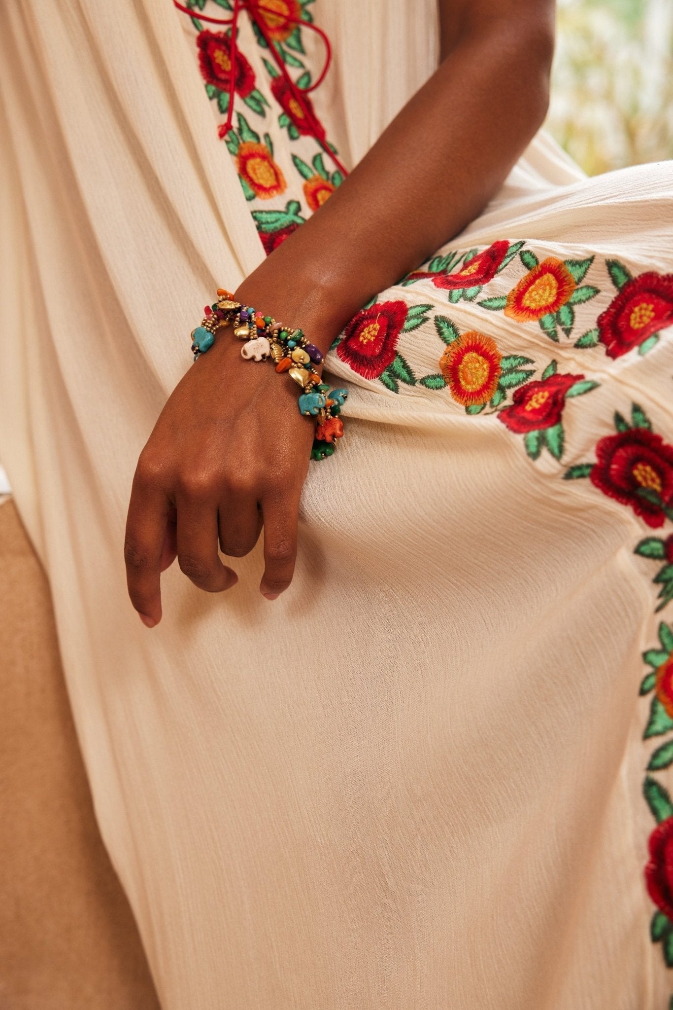 Effortlessly Elegant Garment with a Timeless Design