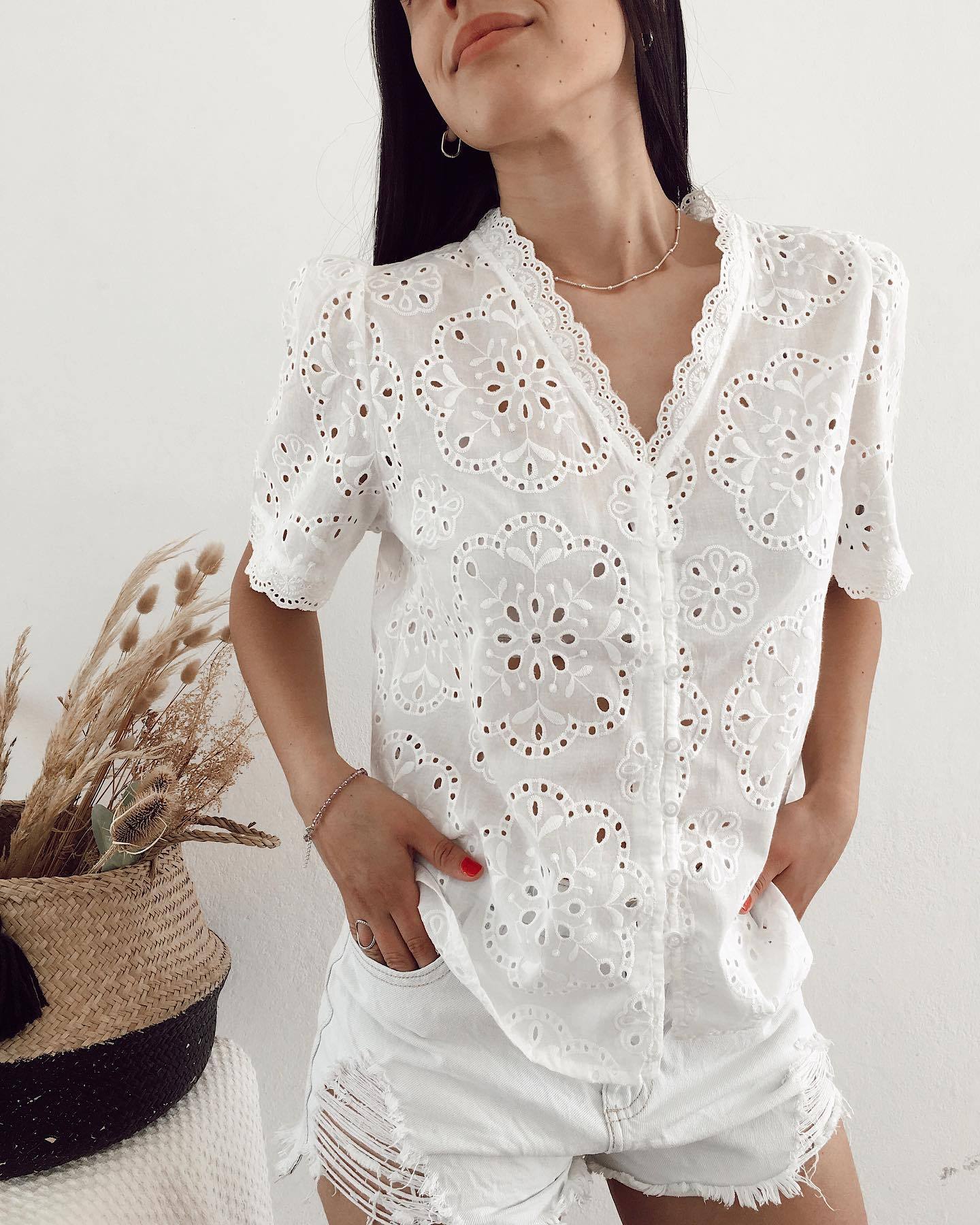 Elegantly Styled Blouse for Everyday Wear