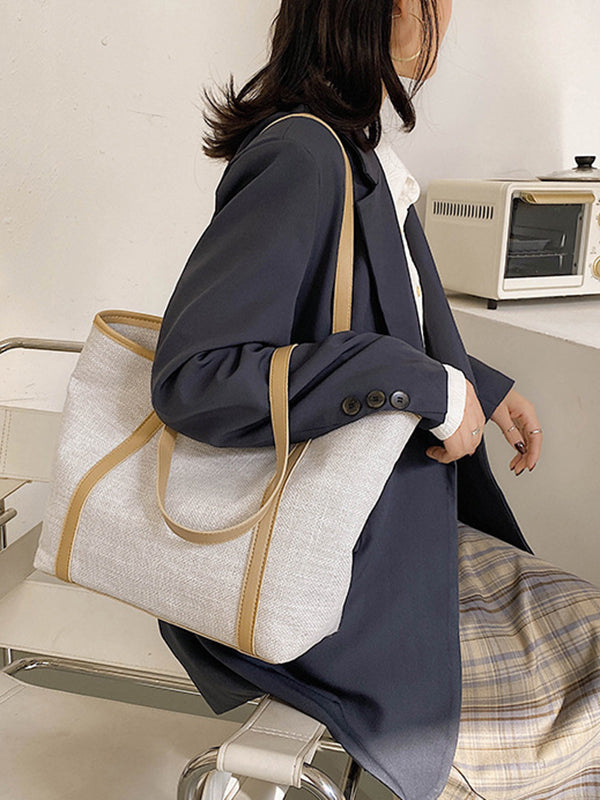 Sophisticated Bag with a Clean Classic Look