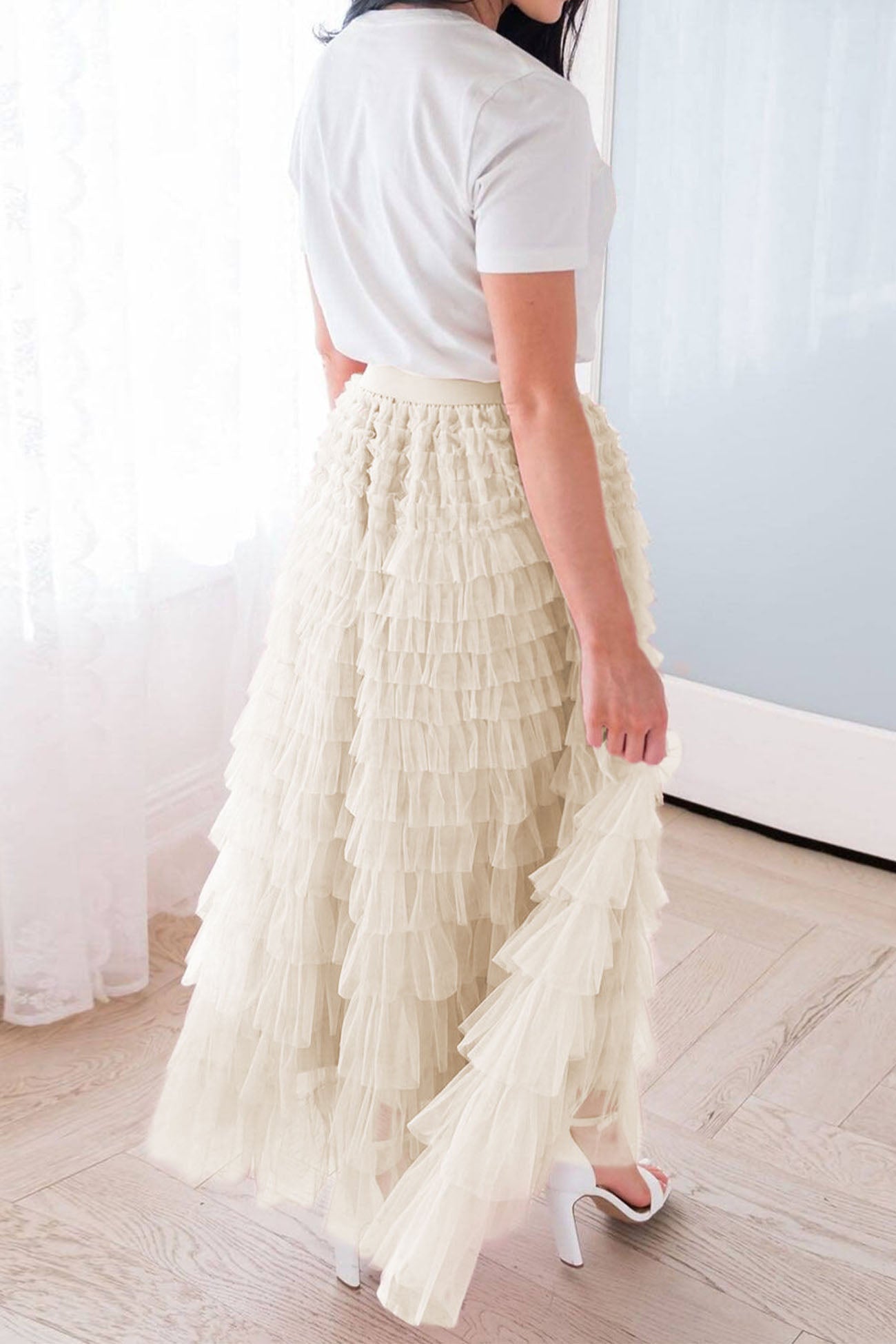 Effortlessly Elegant Garment with a Timeless Design