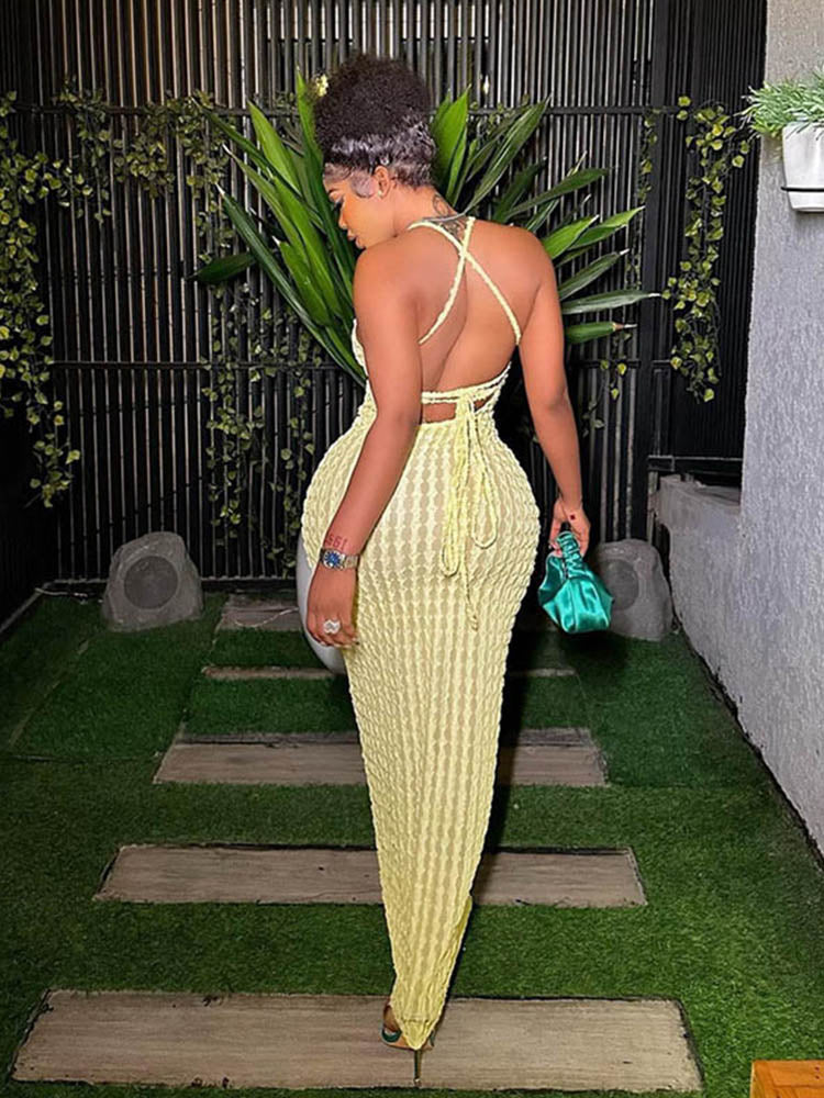 Gracefully Styled Dress for Any Occasion