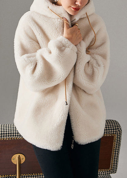Elegantly Styled Coat for Everyday Wear