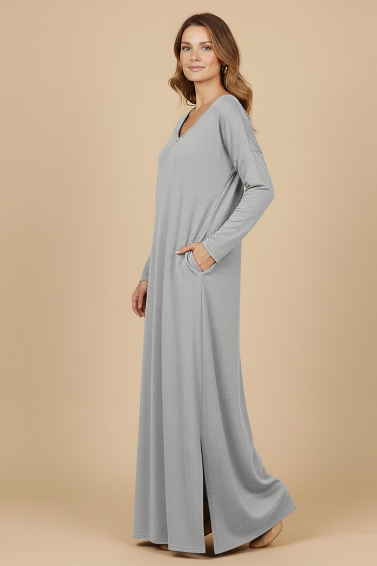 Well Tailored Dress with a Graceful Silhouette
