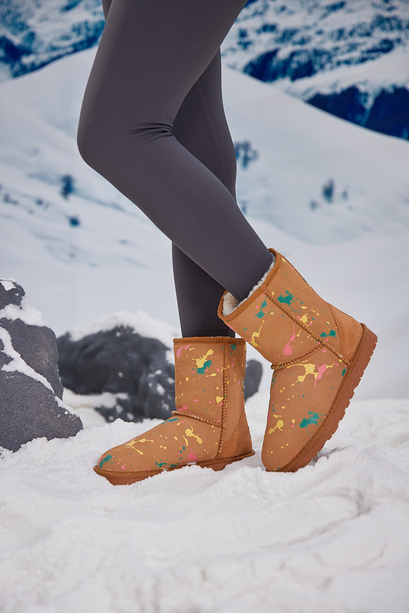 Well Tailored Boots with a Graceful Silhouette