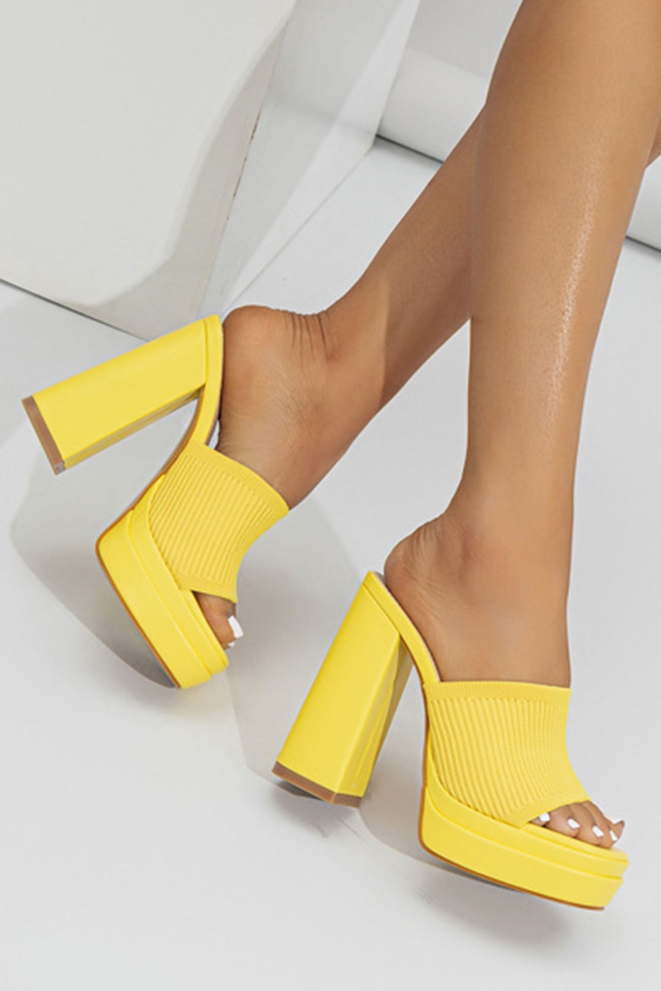 Elegantly Styled Sandals for Everyday Wear