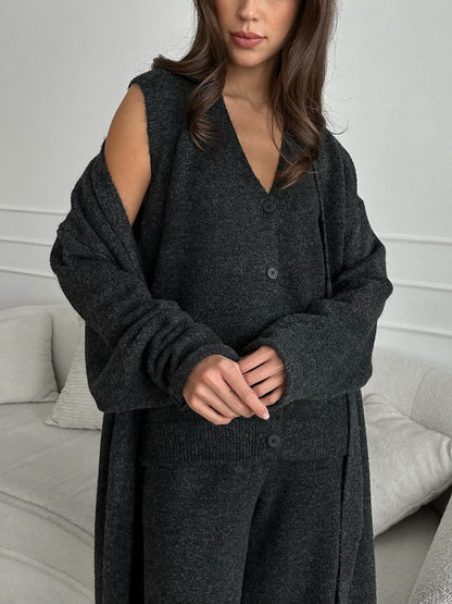 Beautifully Finished Garment in a Timeless Design