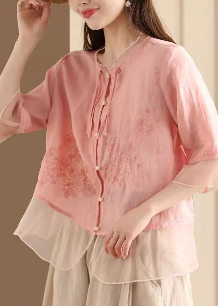 Well Tailored Shirt with a Graceful Silhouette