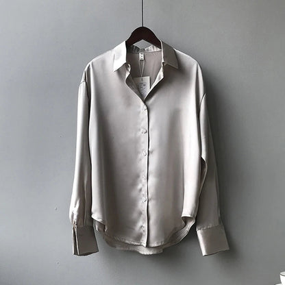 Elegantly Styled Blouse for Everyday Wear
