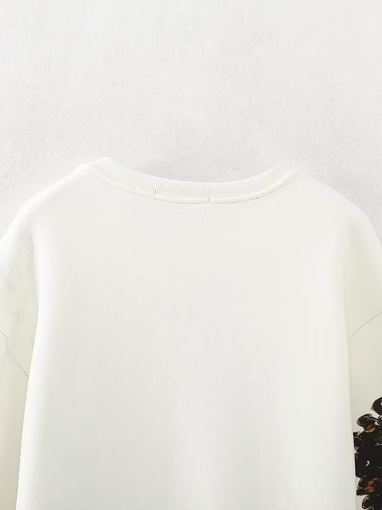 Classic Vintage Shirt with a Flattering Fit
