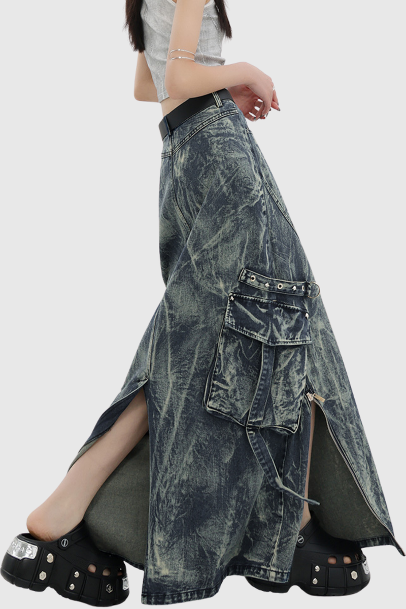 Effortlessly Elegant Garment with a Timeless Design