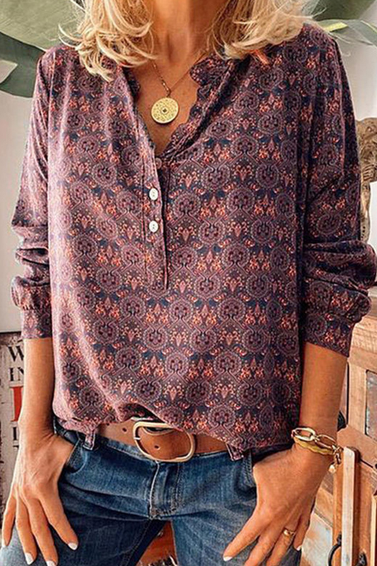 Effortlessly Elegant Top with a Timeless Design