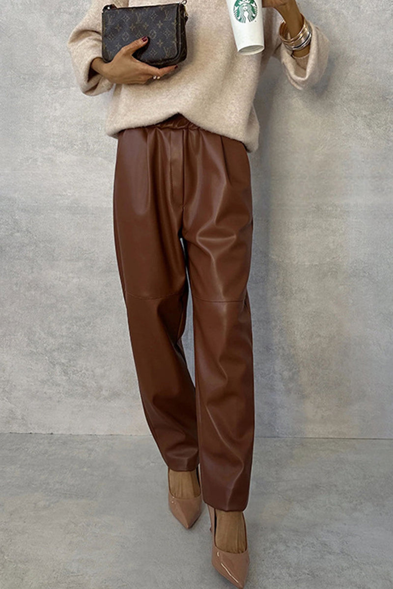 Well Tailored Pants with a Graceful Silhouette