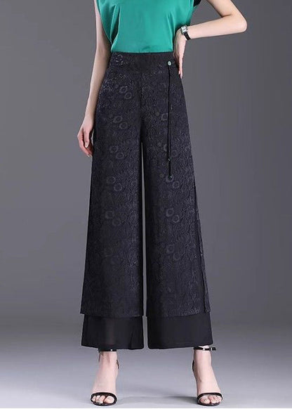 Classic Vintage Pants with a Flattering Fit