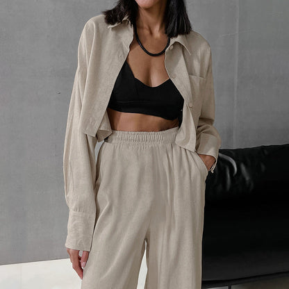 Well Tailored Trousers with a Graceful Silhouette