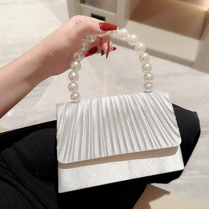 Beautifully Crafted Bag in a Classic Style