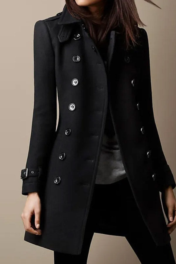 Well Tailored Coat with a Graceful Silhouette