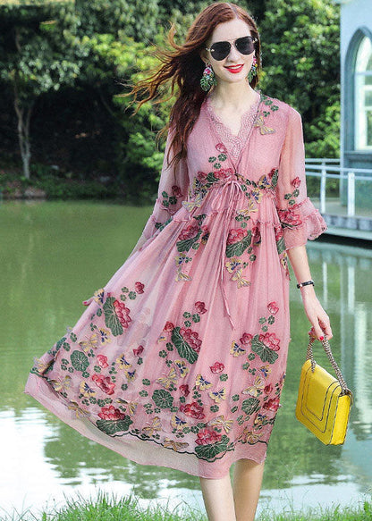 Classic Vintage Dress with a Flattering Fit