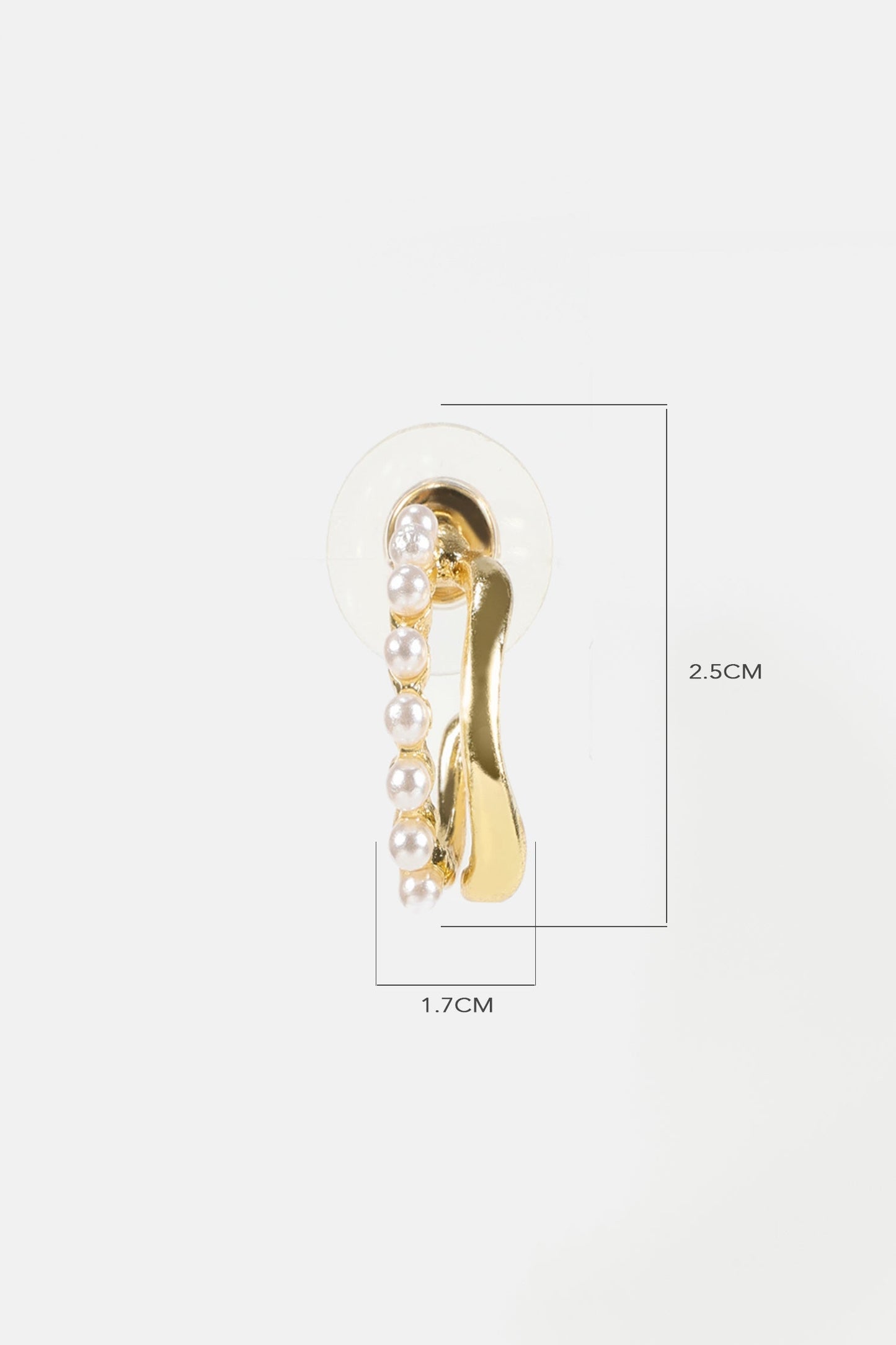 Well Tailored Garment with a Graceful Silhouette