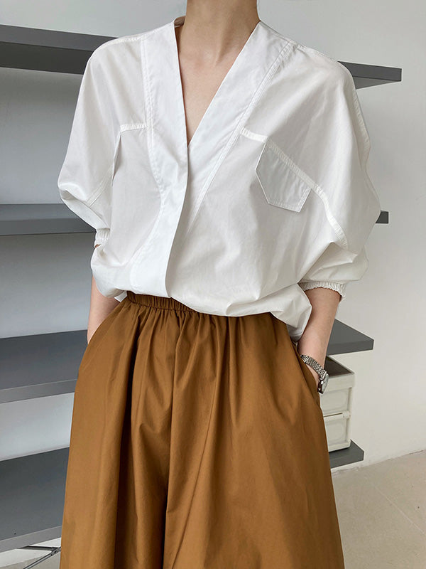 Effortlessly Elegant Blouse with a Timeless Design