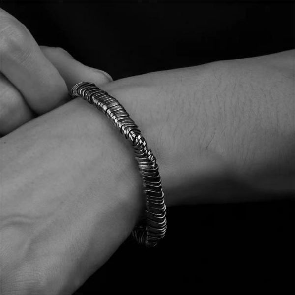 Effortlessly Elegant Garment with a Timeless Design