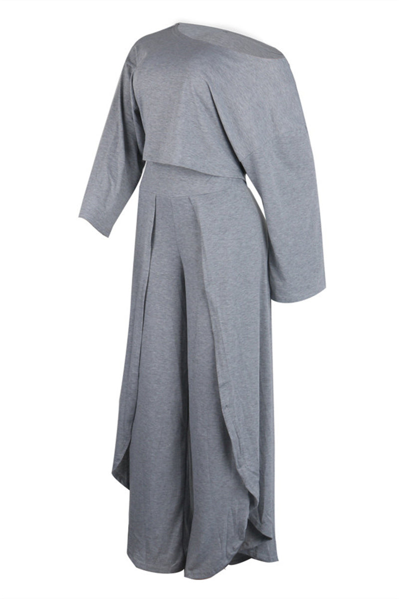 Effortlessly Elegant Garment with a Timeless Design