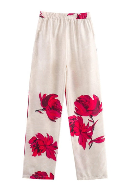 Classic Vintage Pants with a Flattering Fit