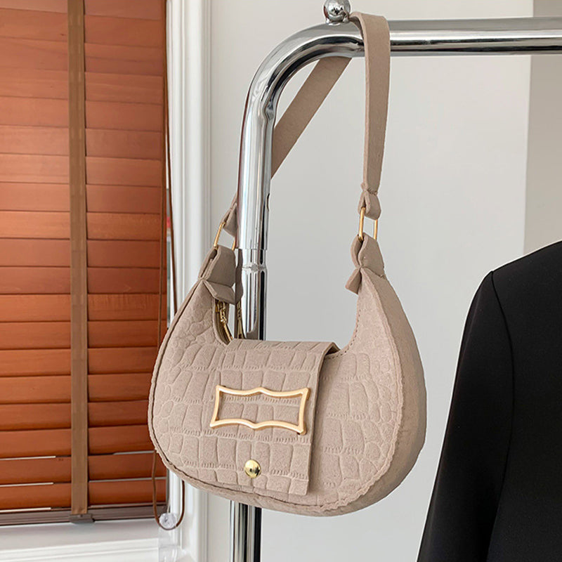 Sophisticated Bag with a Clean Classic Look
