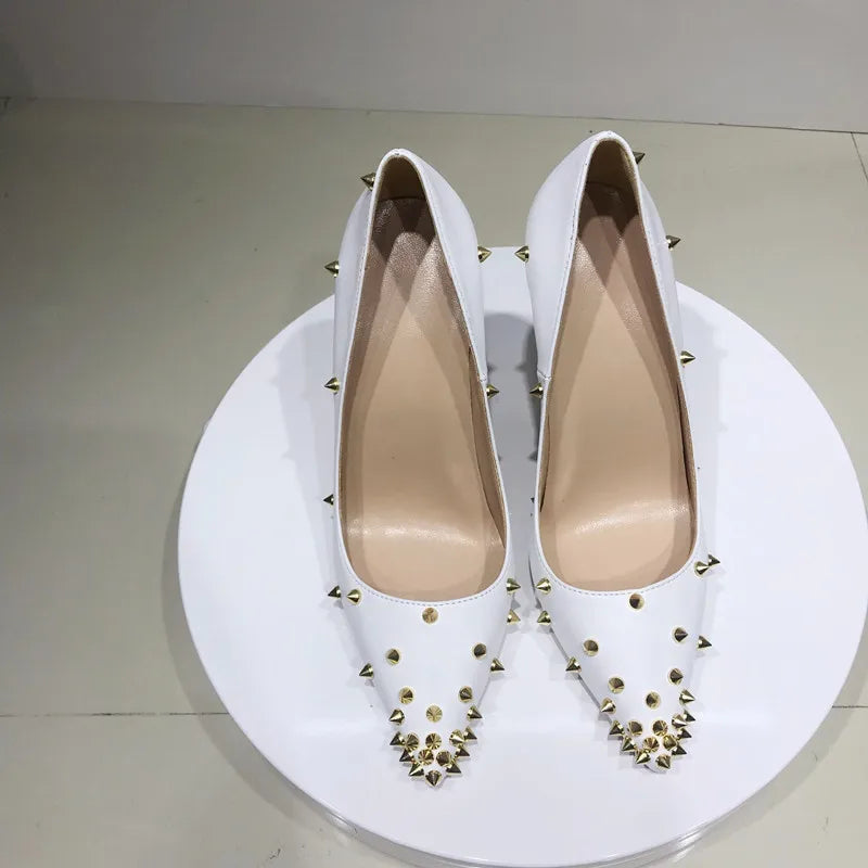 Classic Vintage Shoes with a Flattering Fit