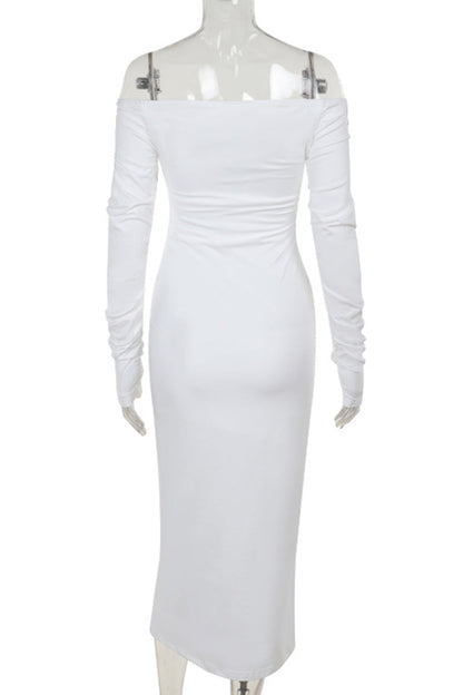Beautifully Finished Dress in a Timeless Design