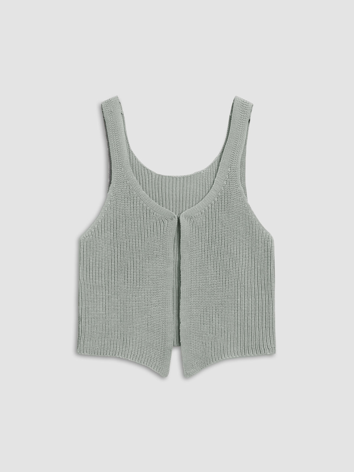 Effortlessly Elegant Garment with a Timeless Design