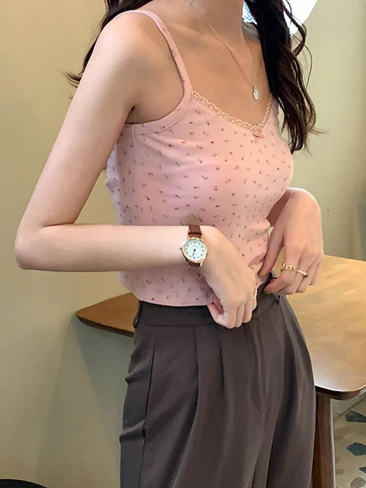 Effortlessly Elegant Top with a Timeless Design