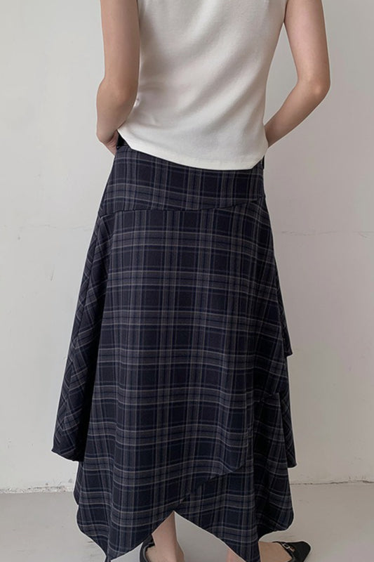 Sophisticated Garment with a Clean Classic Look