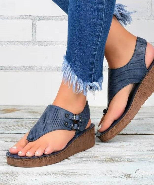 Polished Sandals with an Effortless Classic Look