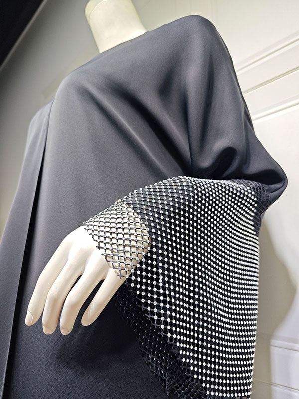 Well Tailored Top with a Graceful Silhouette