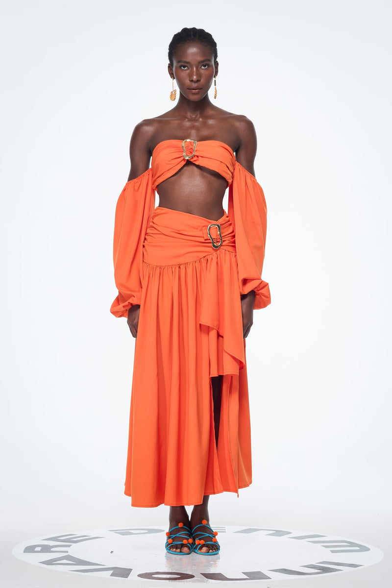 Well Tailored Garment with a Graceful Silhouette