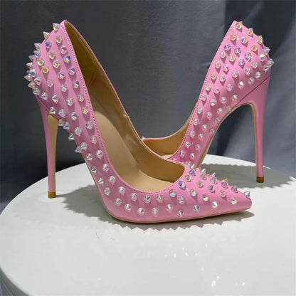 Classic Vintage Heels with a Flattering Fit
