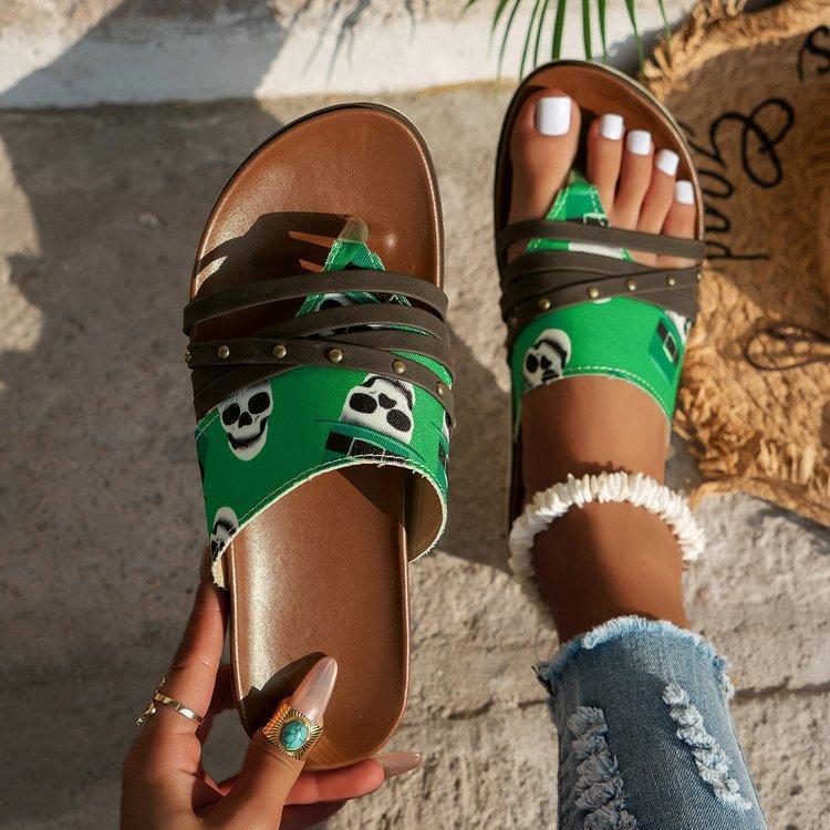 Classic Vintage Sandals with a Flattering Fit
