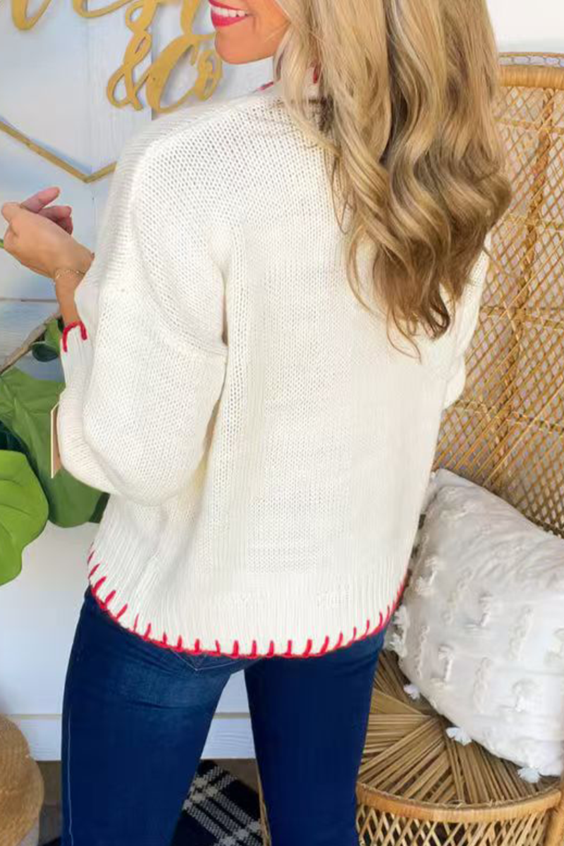 Well Tailored Sweater with a Graceful Silhouette