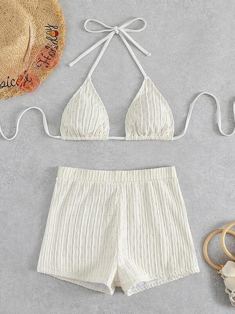 Effortlessly Elegant Bikini with a Timeless Design