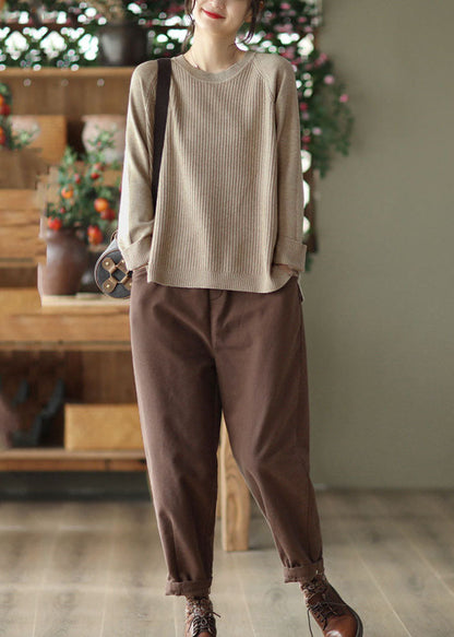 Elegantly Styled Pants for Everyday Wear