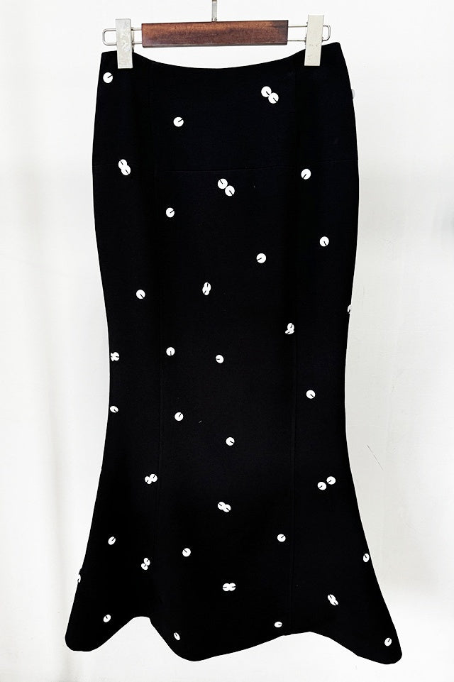 Beautifully Crafted Garment in a Classic Style
