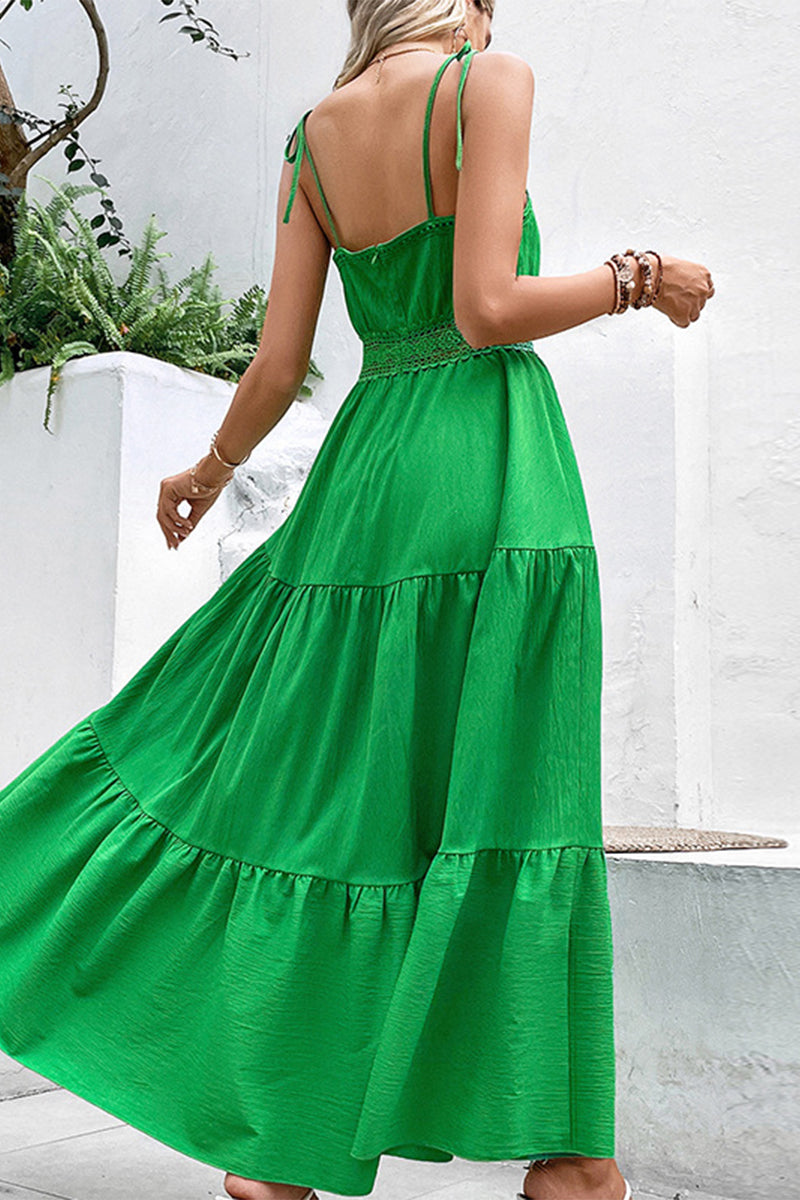Beautifully Finished Dress in a Timeless Design