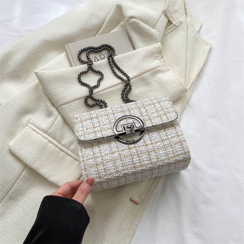 Beautifully Finished Bag in a Timeless Design