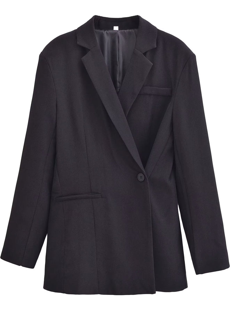 Effortlessly Elegant Garment with a Timeless Design