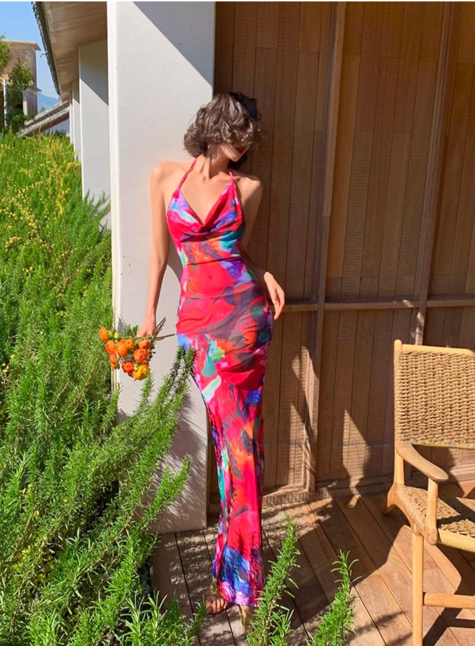 Well Tailored Dress with a Graceful Silhouette