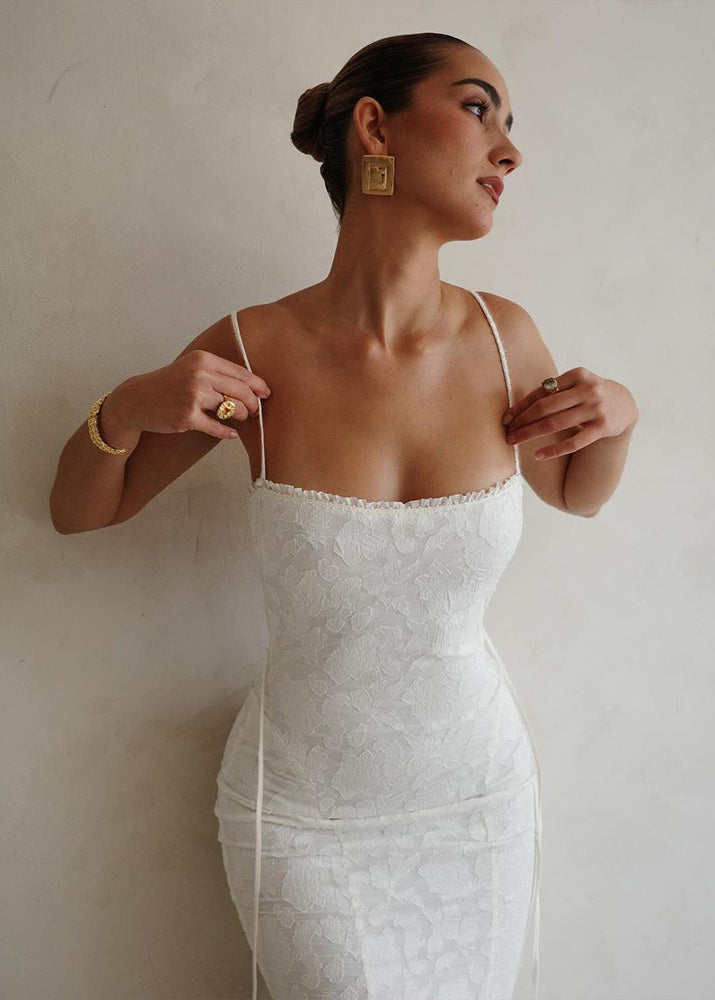 Effortlessly Elegant Dress with a Timeless Design