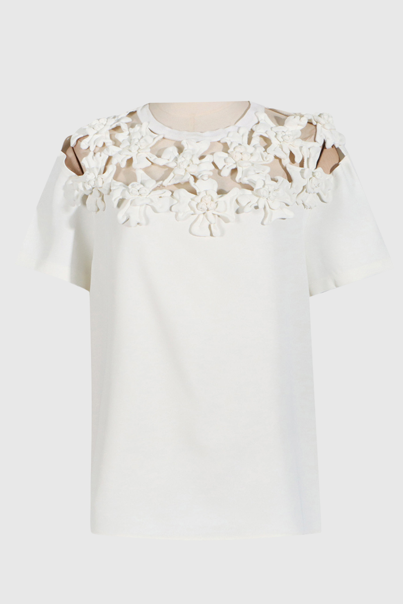 Classic Vintage T-Shirt with a Flattering Fit