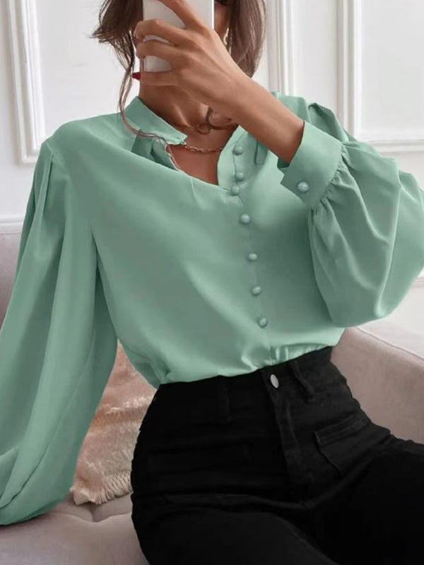 Well Tailored Blouse with a Graceful Silhouette