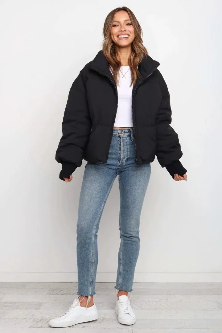 Well Tailored Jacket with a Graceful Silhouette